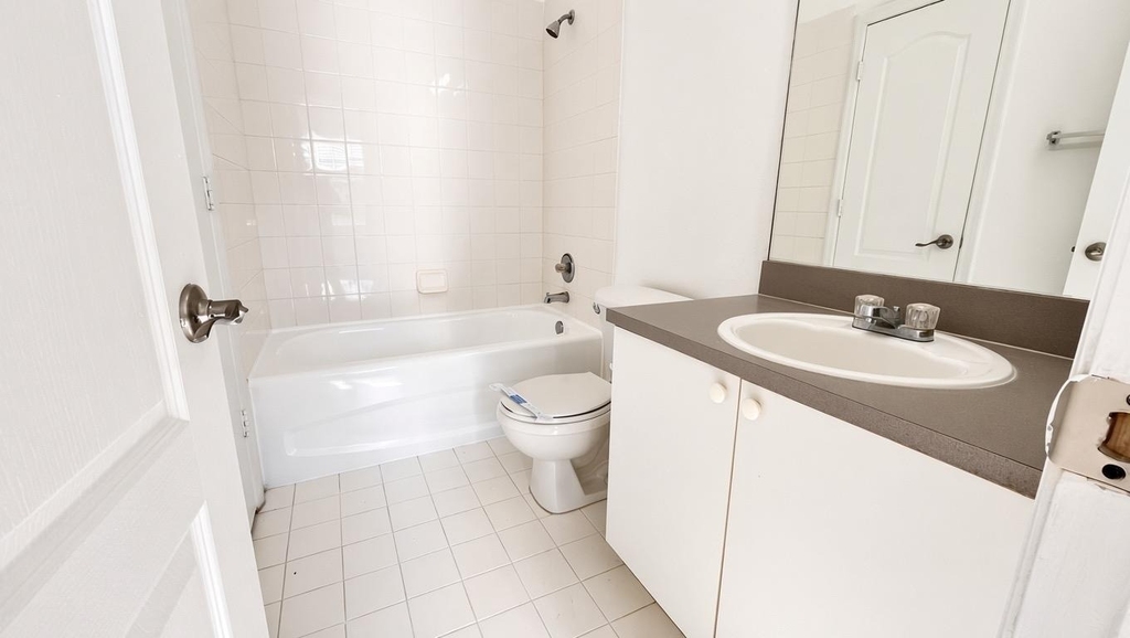 106 Belmont Place - Photo 2