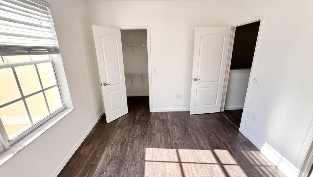 106 Belmont Place - Photo 15