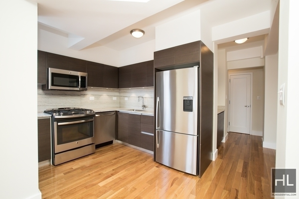 Park Avenue - Photo 1