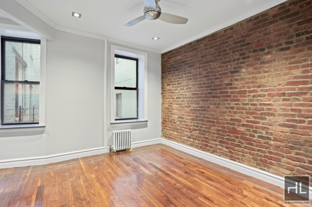 East 13th Street - Photo 2