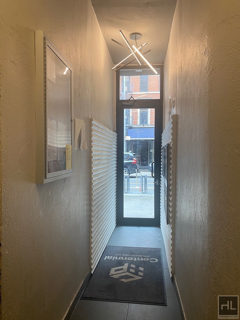 East 4 Street - Photo 10