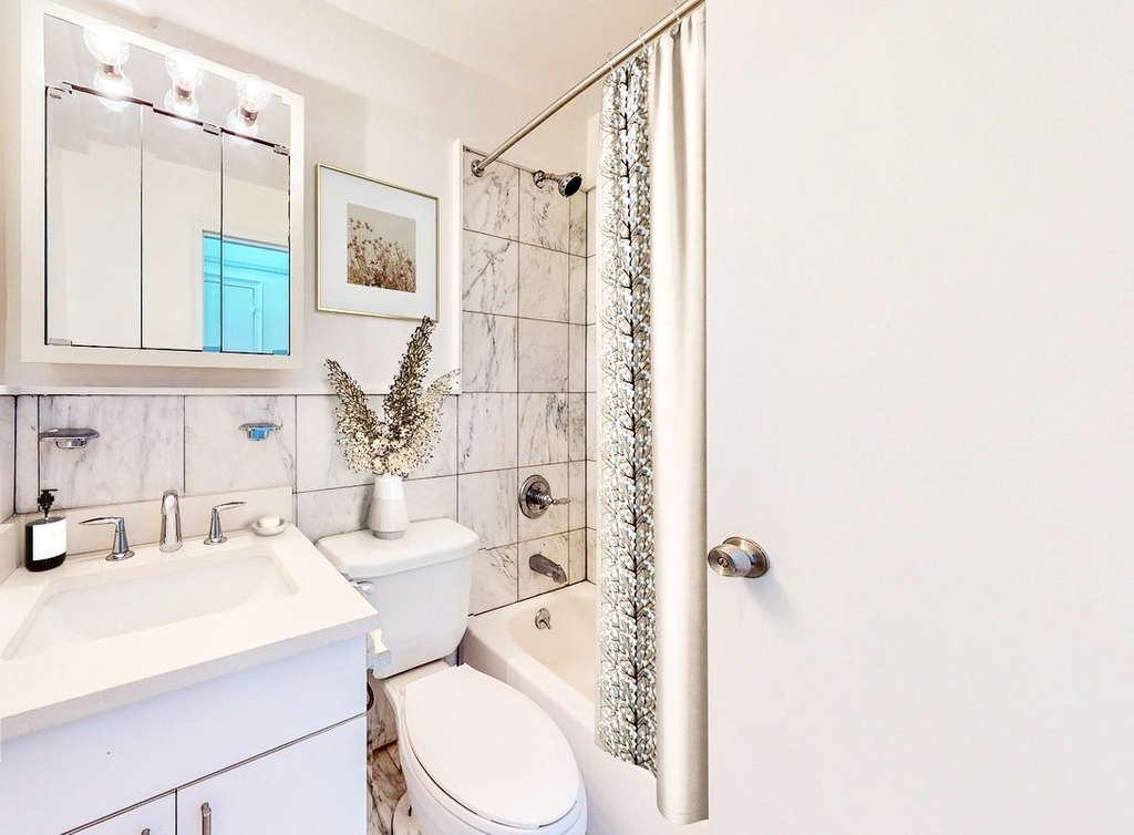 West 73rd Street - Photo 4