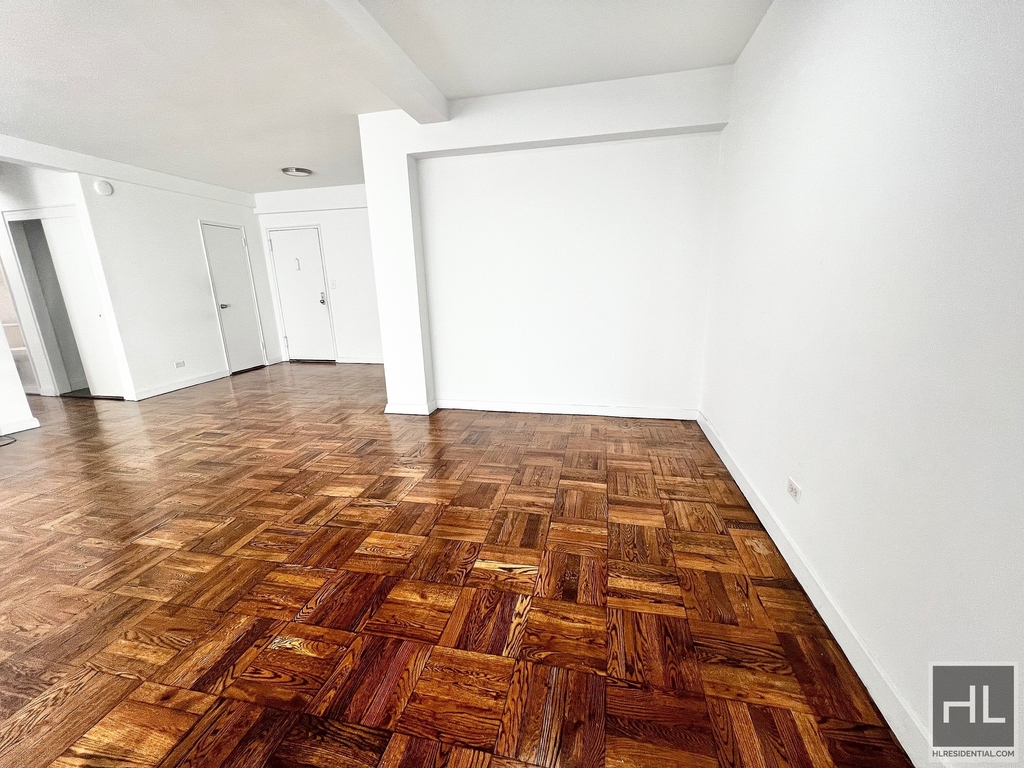 East 69 Street - Photo 0