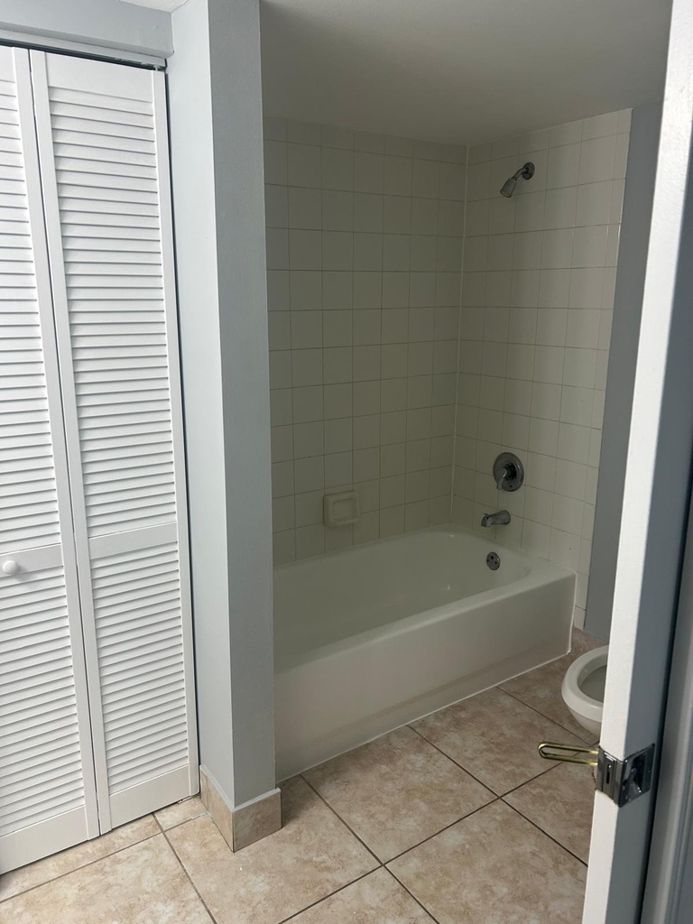 4820 N State Road 7 - Photo 30