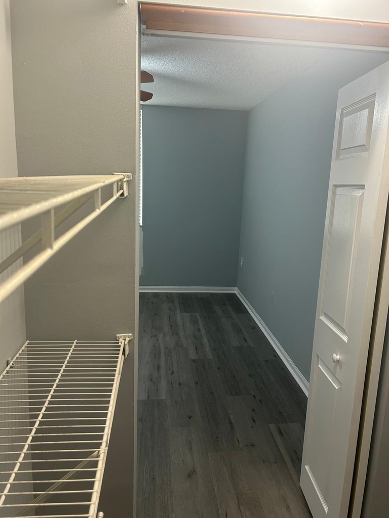 4820 N State Road 7 - Photo 7