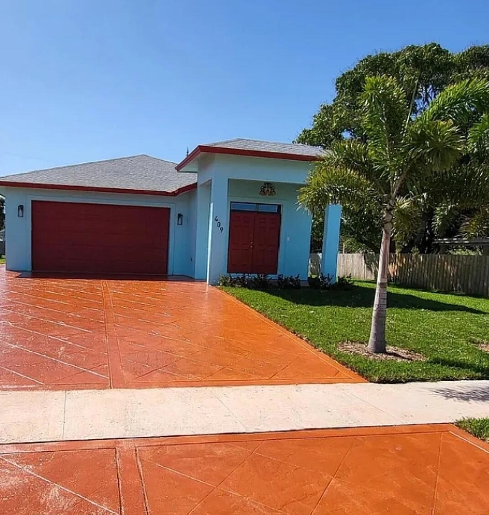 409 Broward Avenue - Photo 0