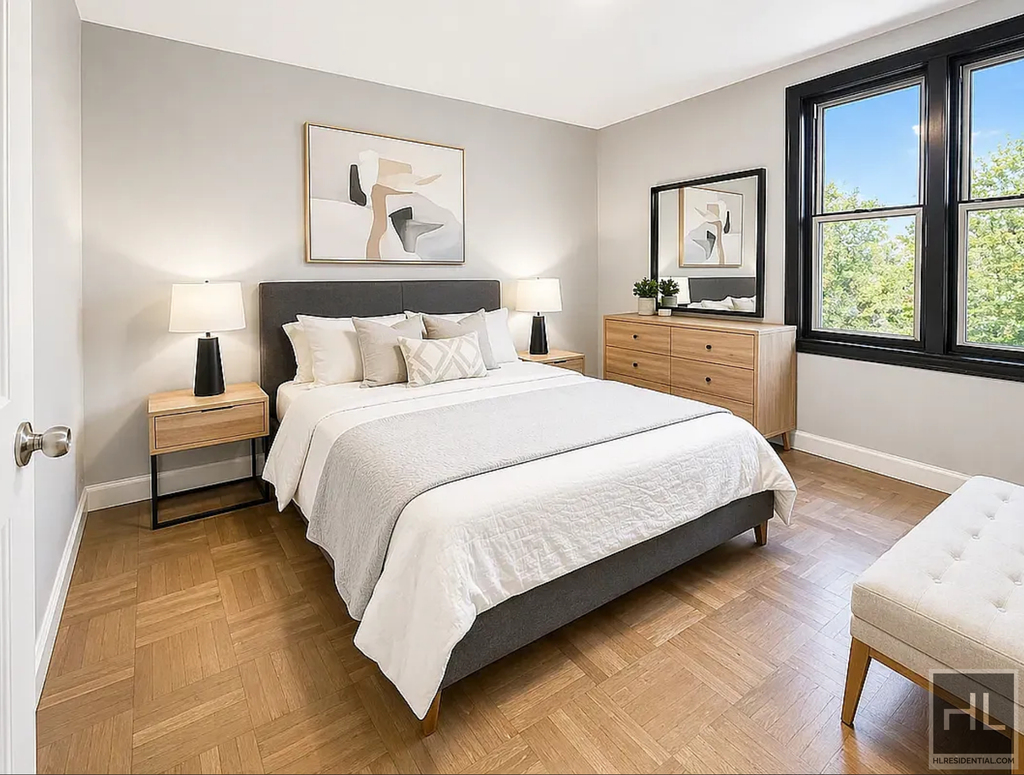 East 58 Street - Photo 2