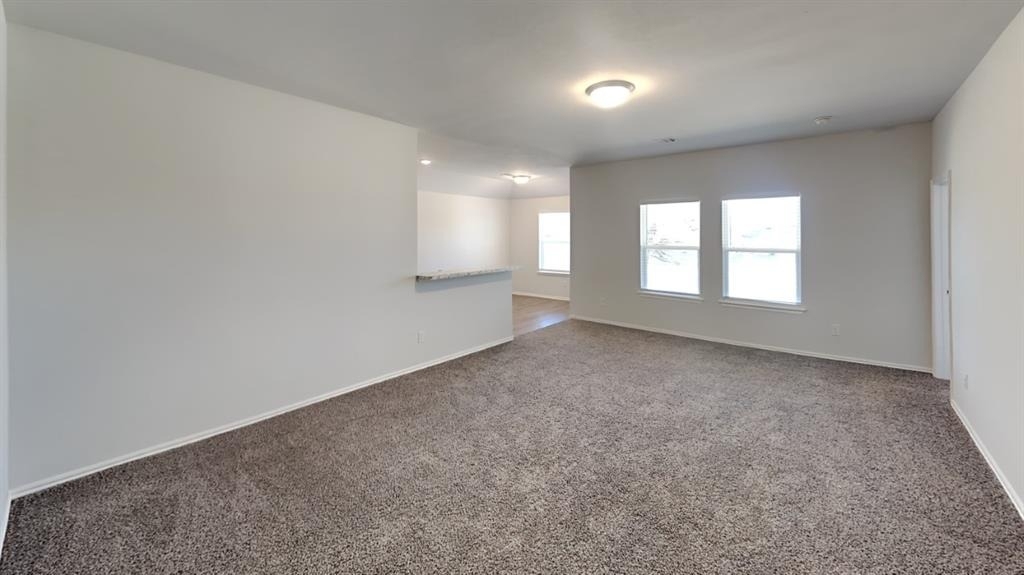 10005 Wessex Drive - Photo 2
