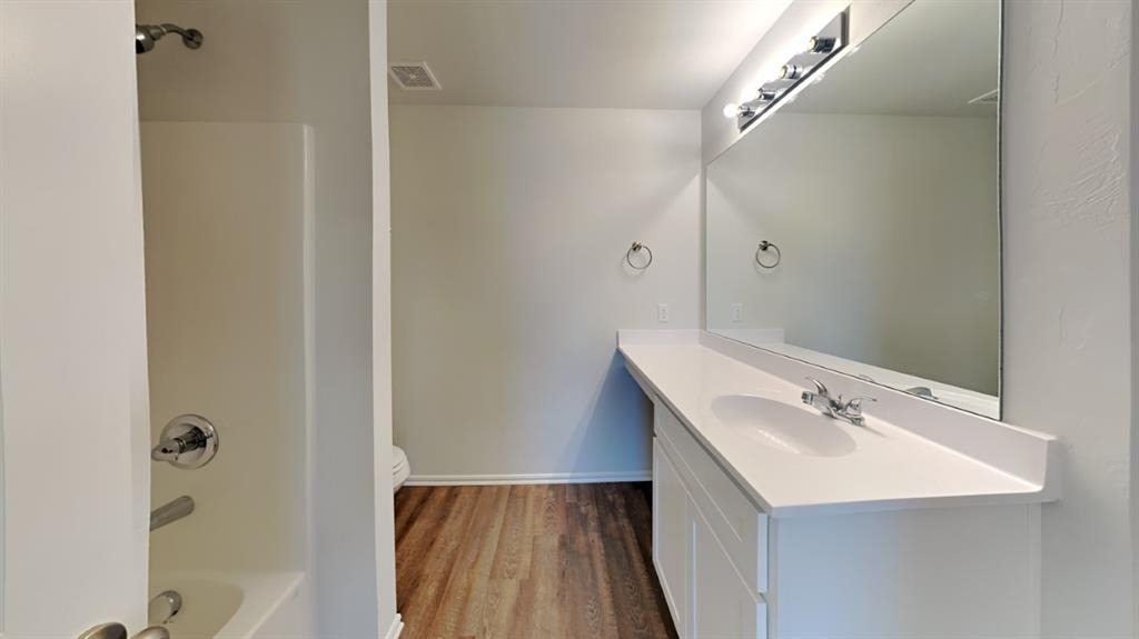 10005 Wessex Drive - Photo 6