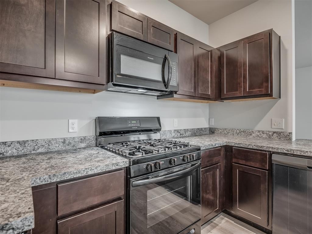 1009 S Colt Lane - Photo 17