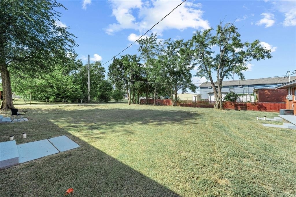 920 E Wayne Street - Photo 18