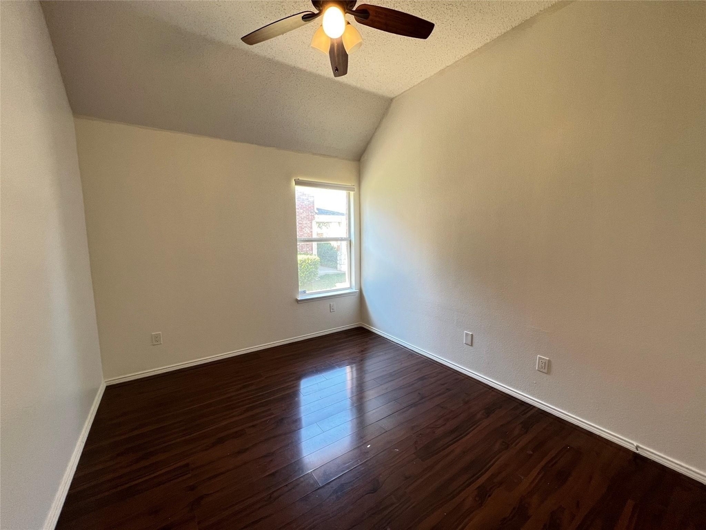 429 N Waterford Oaks Drive - Photo 2