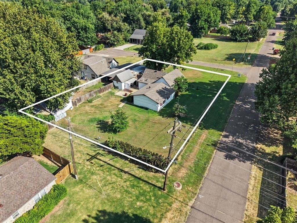 207 E Juniper Lane - Photo 1