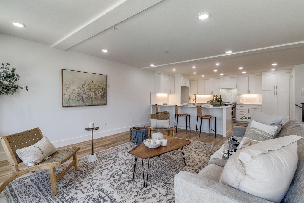 4701 San Jacinto Street - Photo 3