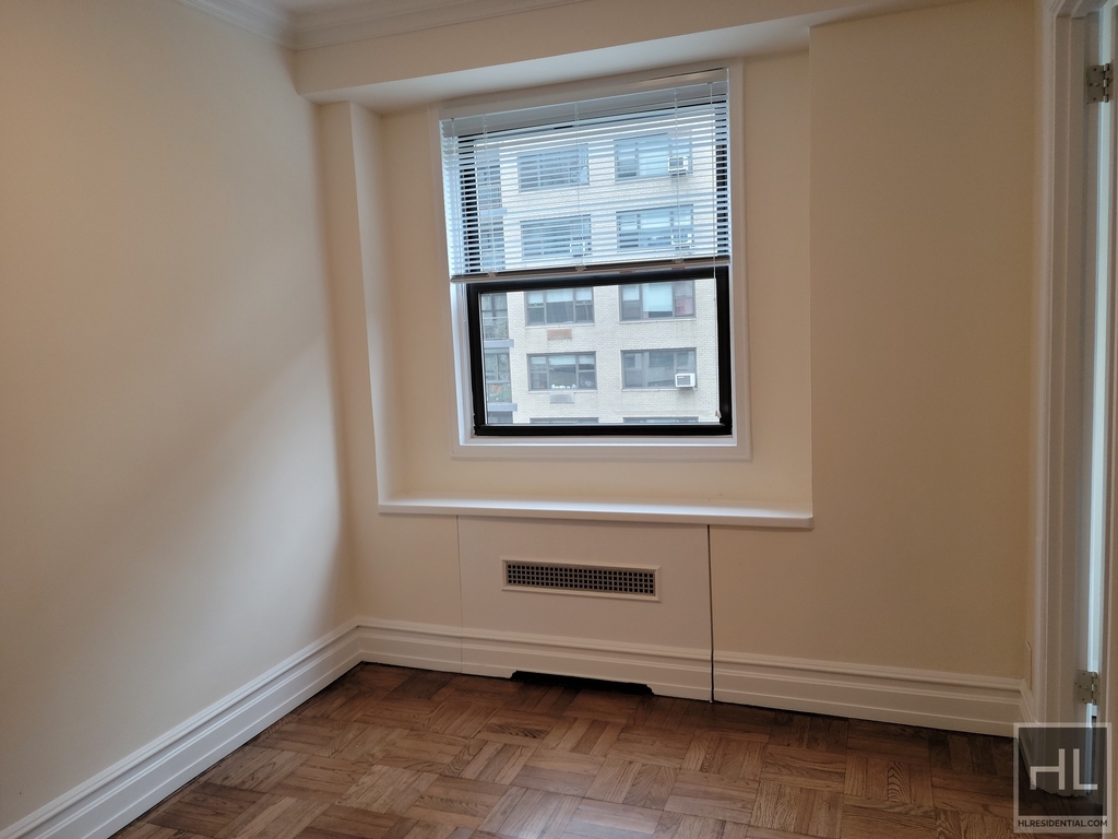 East 79 Street - Photo 3