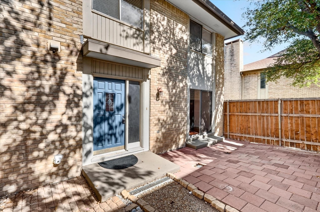 2612 Custer Parkway - Photo 11