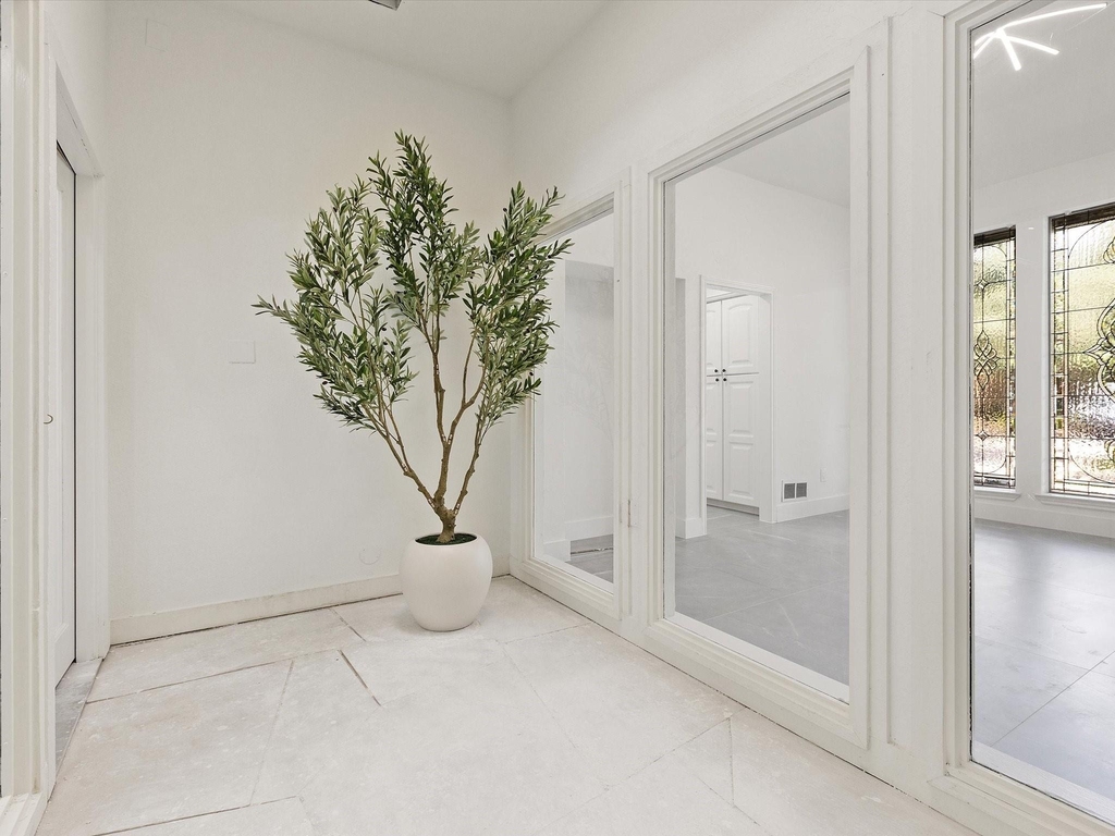 5602 Twin Brooks Drive - Photo 5