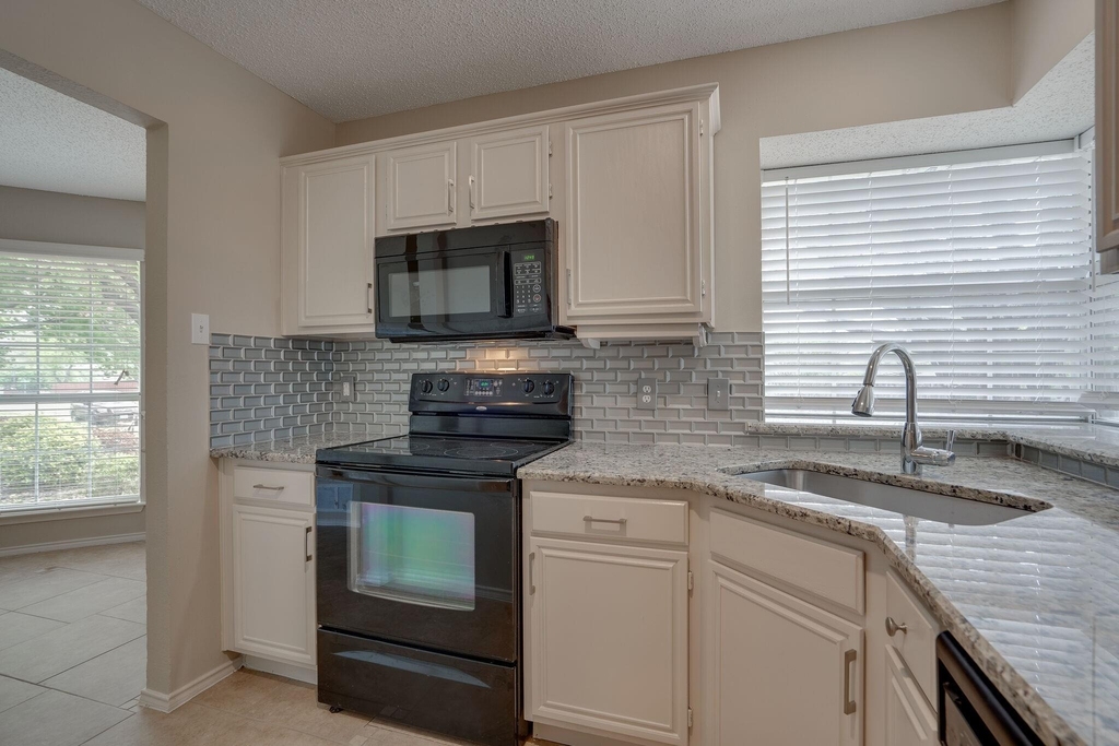 755 Burr Oak Drive - Photo 13