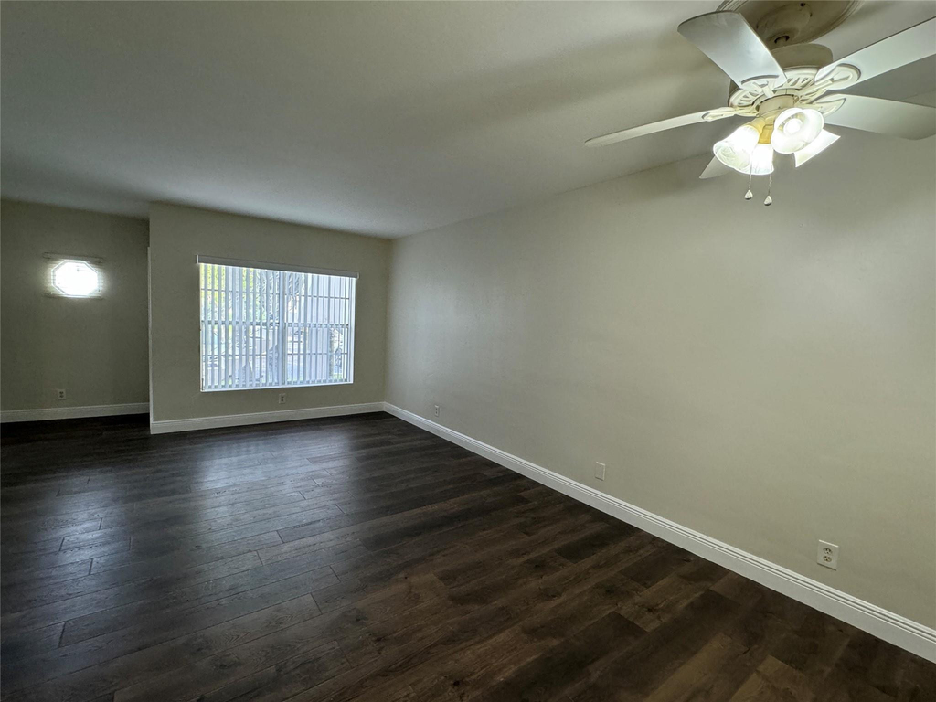 1060 Ne 23rd Terrace - Photo 5