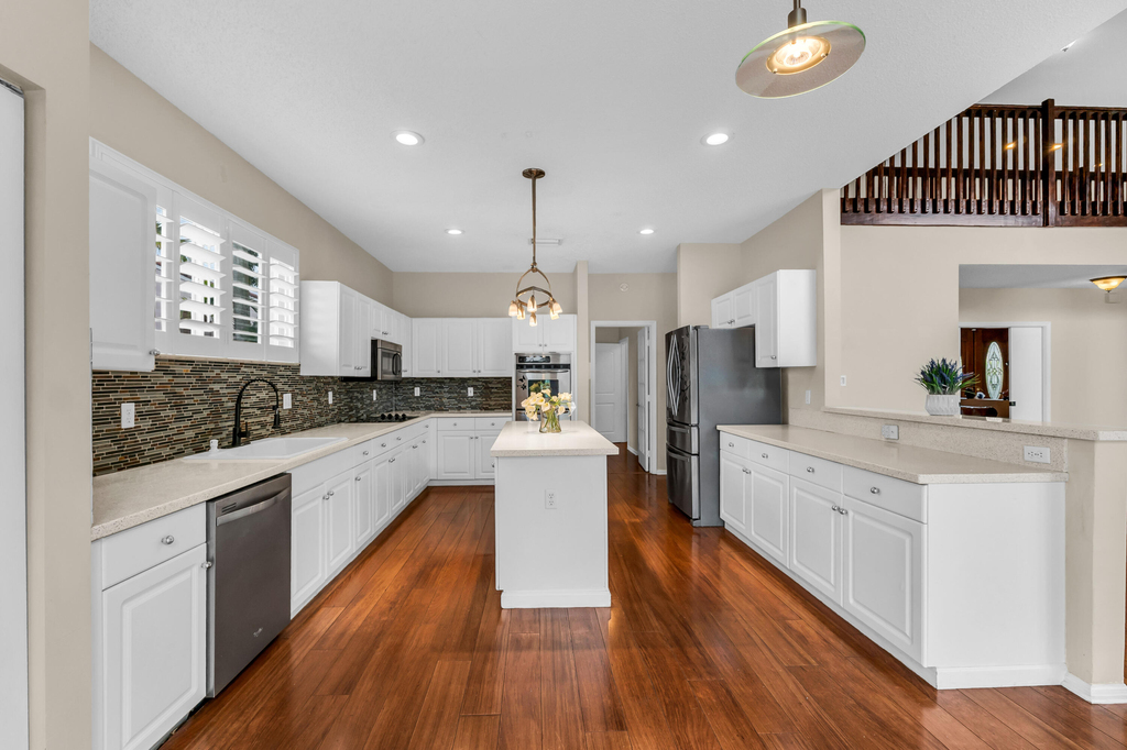 1333 Sw 175th Way - Photo 8