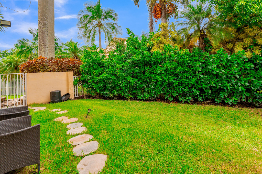 1333 Sw 175th Way - Photo 67