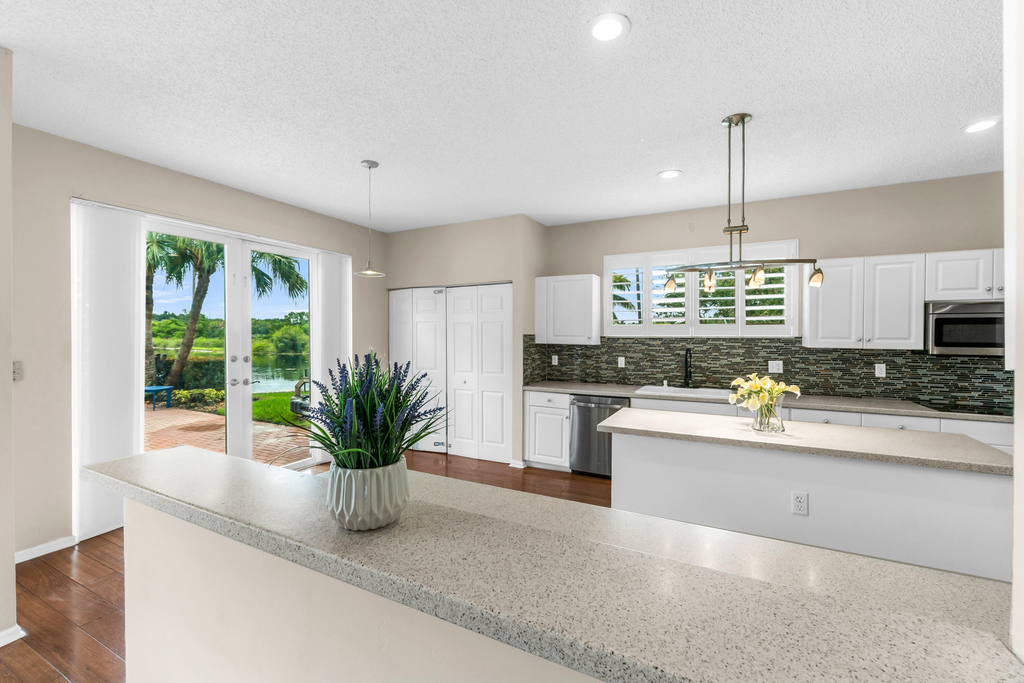1333 Sw 175th Way - Photo 14
