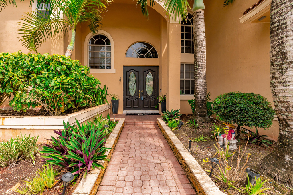 1333 Sw 175th Way - Photo 5