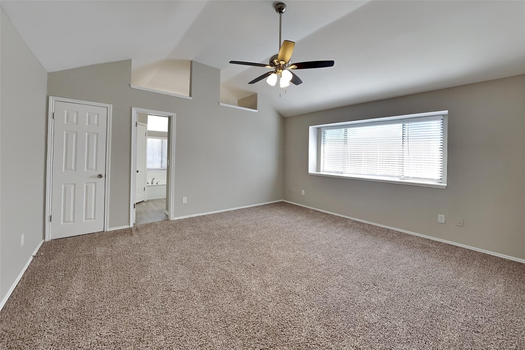 1804 Chatham Drive - Photo 6