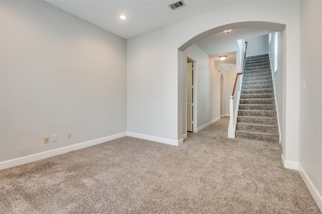 909 City Side Lane - Photo 17