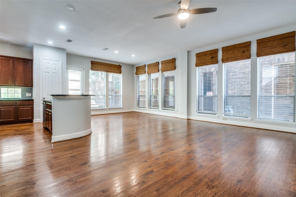 909 City Side Lane - Photo 5