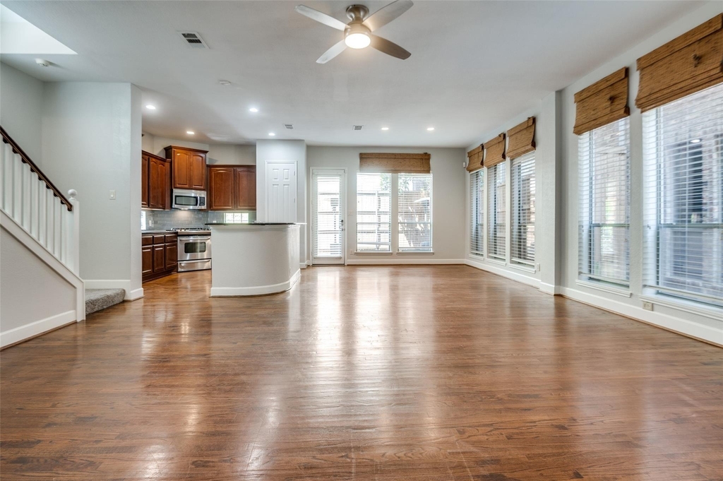 909 City Side Lane - Photo 4