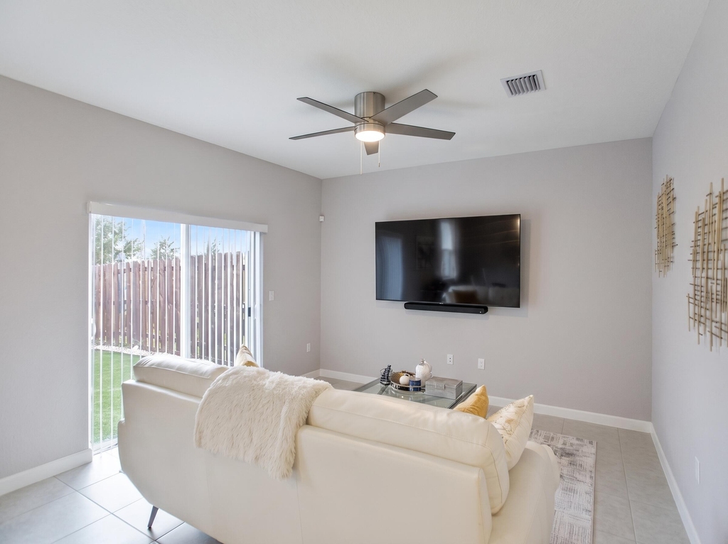 11966 Nw 46th Street - Photo 10