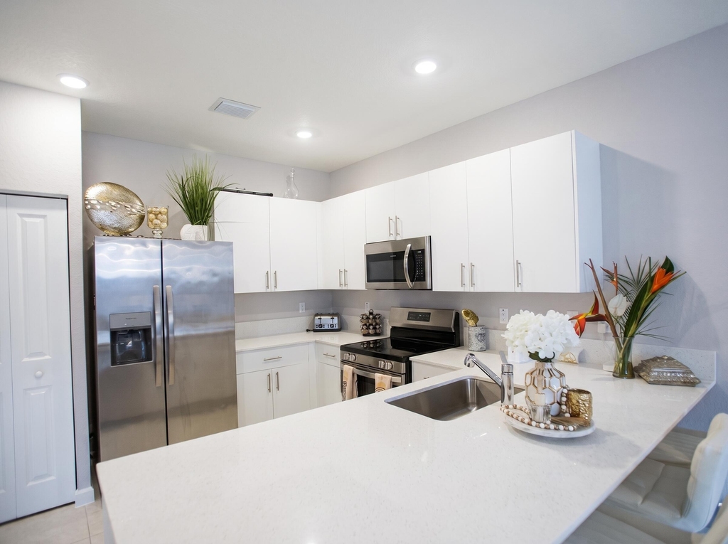 11966 Nw 46th Street - Photo 1