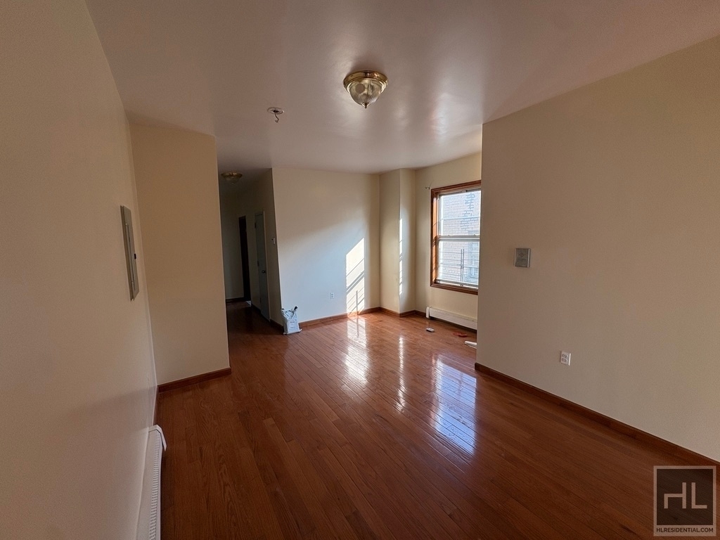Montgomery Avenue - Photo 5