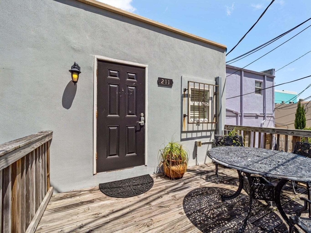 211 Orange Avenue - Photo 8