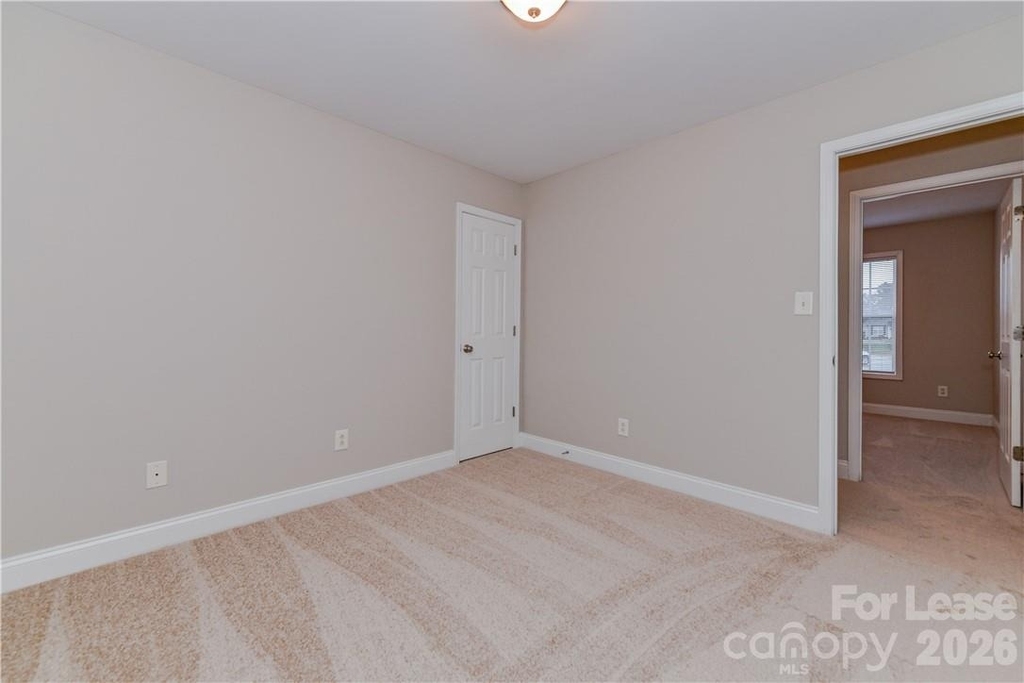 1002 Hannah Place - Photo 30