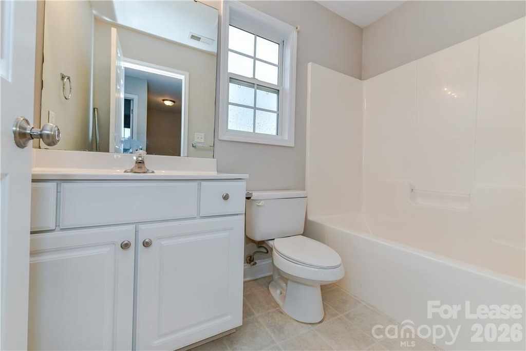 1002 Hannah Place - Photo 34