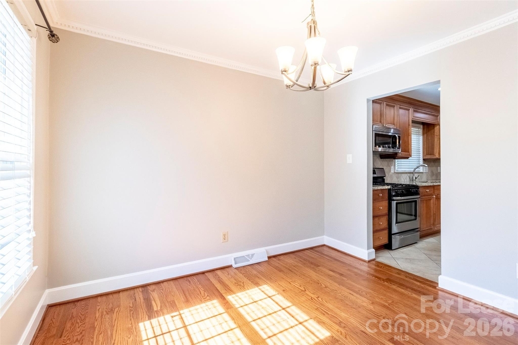 6618 Castlegate Drive - Photo 9
