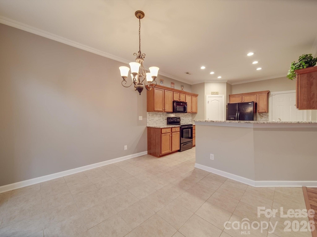 6831 Maricopa Road - Photo 8