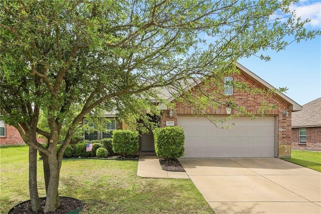 807 Windflower Drive - Photo 0