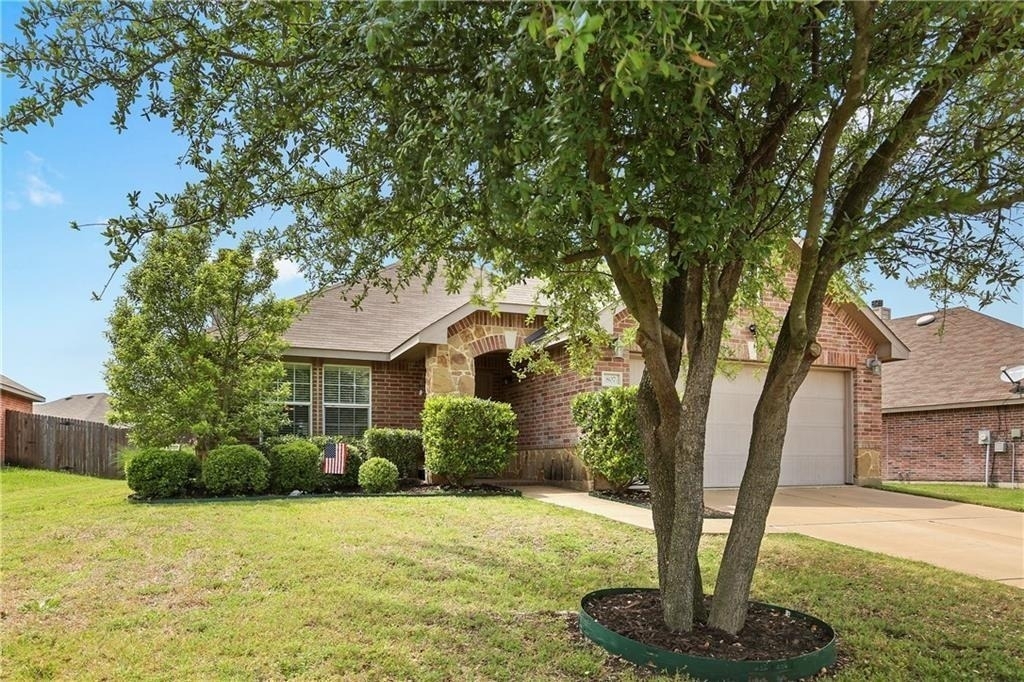 807 Windflower Drive - Photo 3