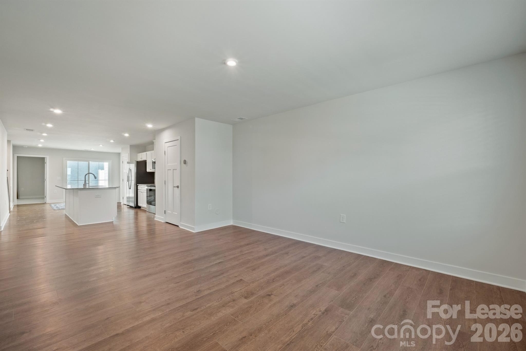 111 Skylar View Way - Photo 5