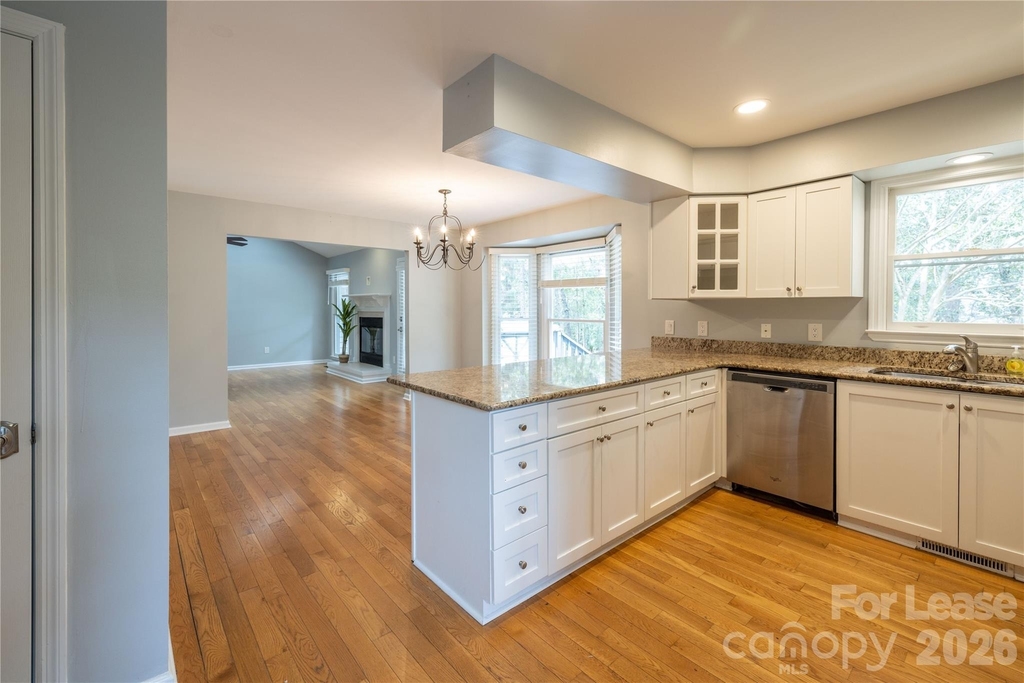 102 Seminole Court - Photo 7