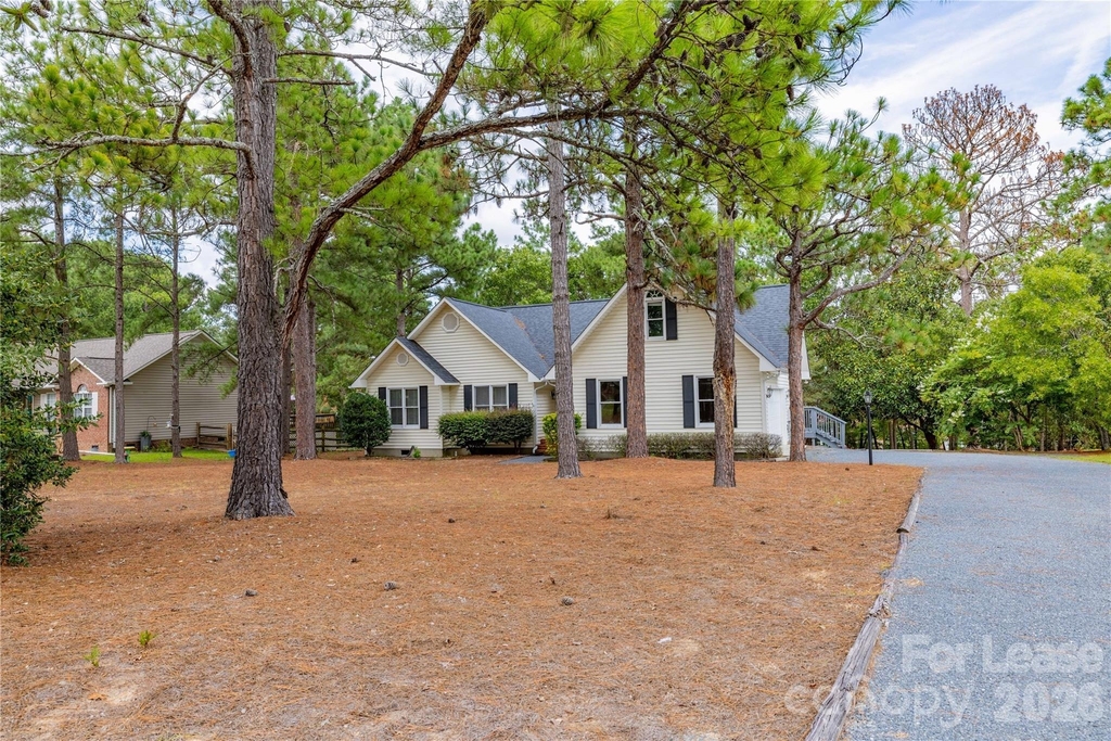 102 Seminole Court - Photo 1