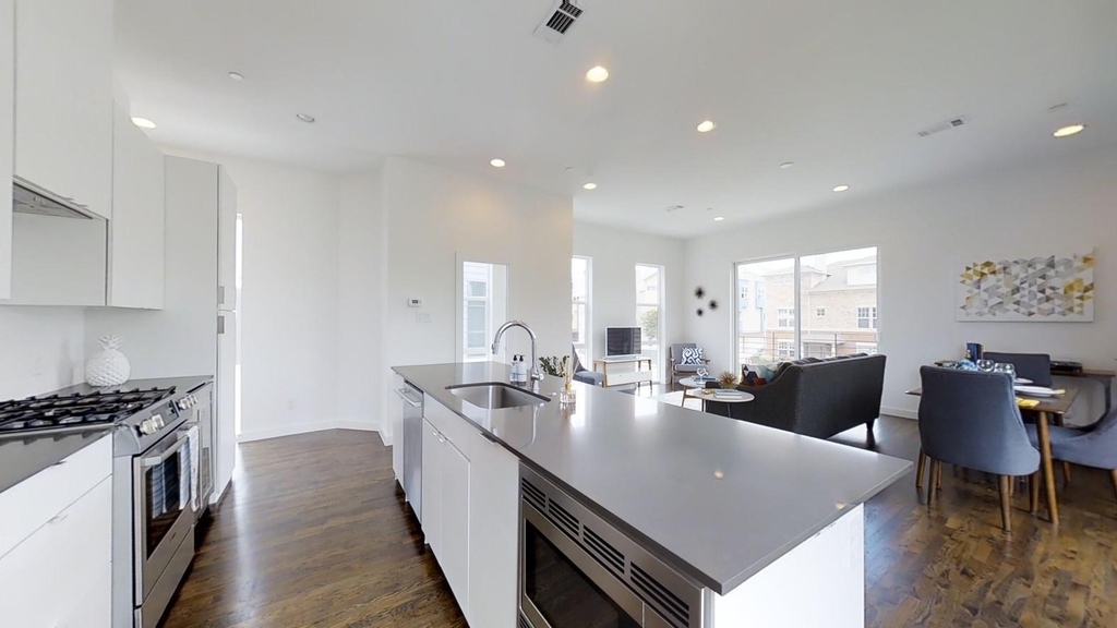 4905 Live Oak Street - Photo 6