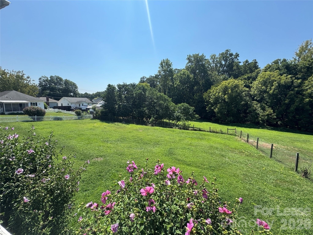 808 Caldwell Street - Photo 16