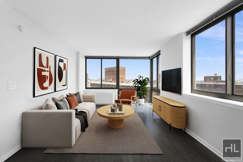 East 92nd Street - Photo 1