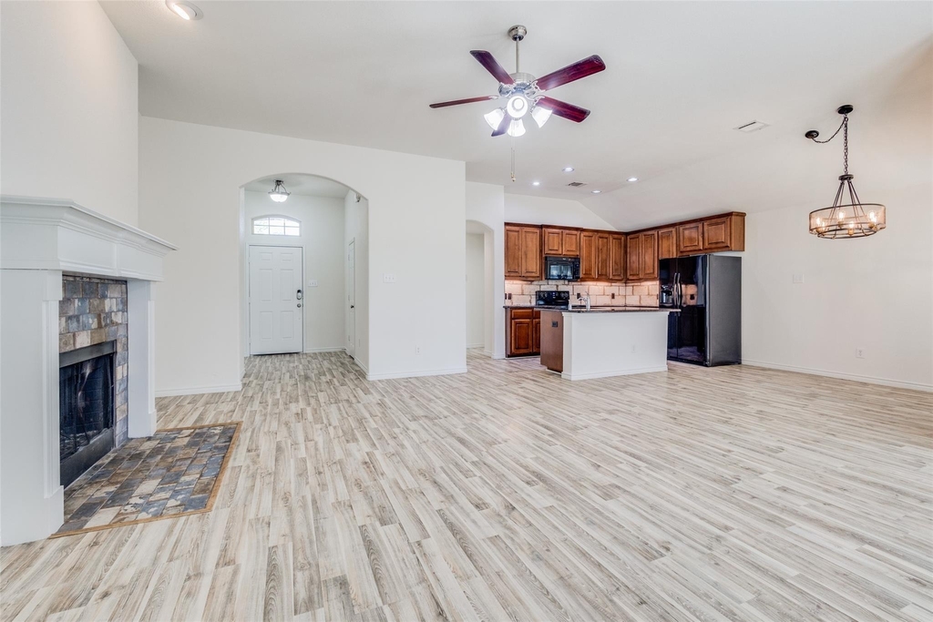 905 Meadowedge Lane - Photo 5