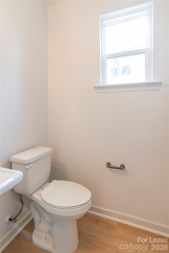 2719 Capitol Drive - Photo 3