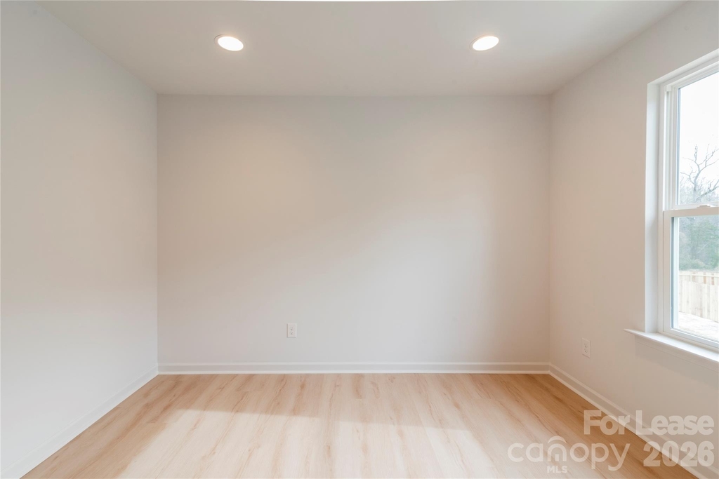 2719 Capitol Drive - Photo 19